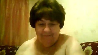 This fat mature woman with big saggy breasts knows how to chat