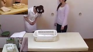 Asian Gets A Massage With A Nice Ending
