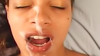 Leah Luv is giving a deep blowjob