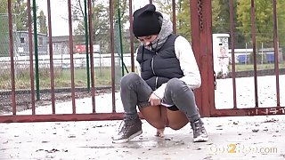 Pissing in public on a winter day