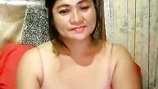 Filipina MILF making me cum